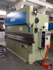 Mesin Press Hidrolik / Mesin Tekuk Plat 63 Ton WC67Y-63/2500