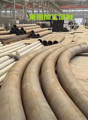 Pipa baja 2''-8'' dengan mesin bending berdiameter besar untuk membengkokkan bagian baja menjadi radian yang berbeda