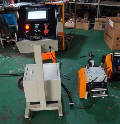 Peralatan pemasangan kumparan 200 ton yang dirancang untuk menangani bobot kumparan 5 ton yang cocok untuk aplikasi industri tugas berat